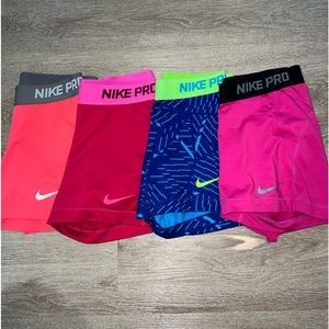 4 Lightly Used Medium Nike Pro Spandex